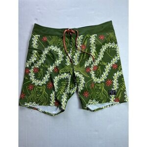 Dark Seas Division Mens Board Shorts Green Tropical Floral Face Print Size 36